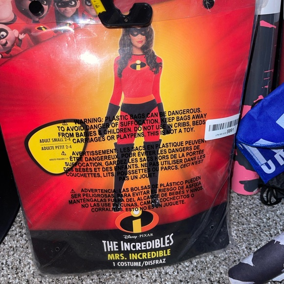 Disney the incredibles women’s costume - Picture 3 of 5
